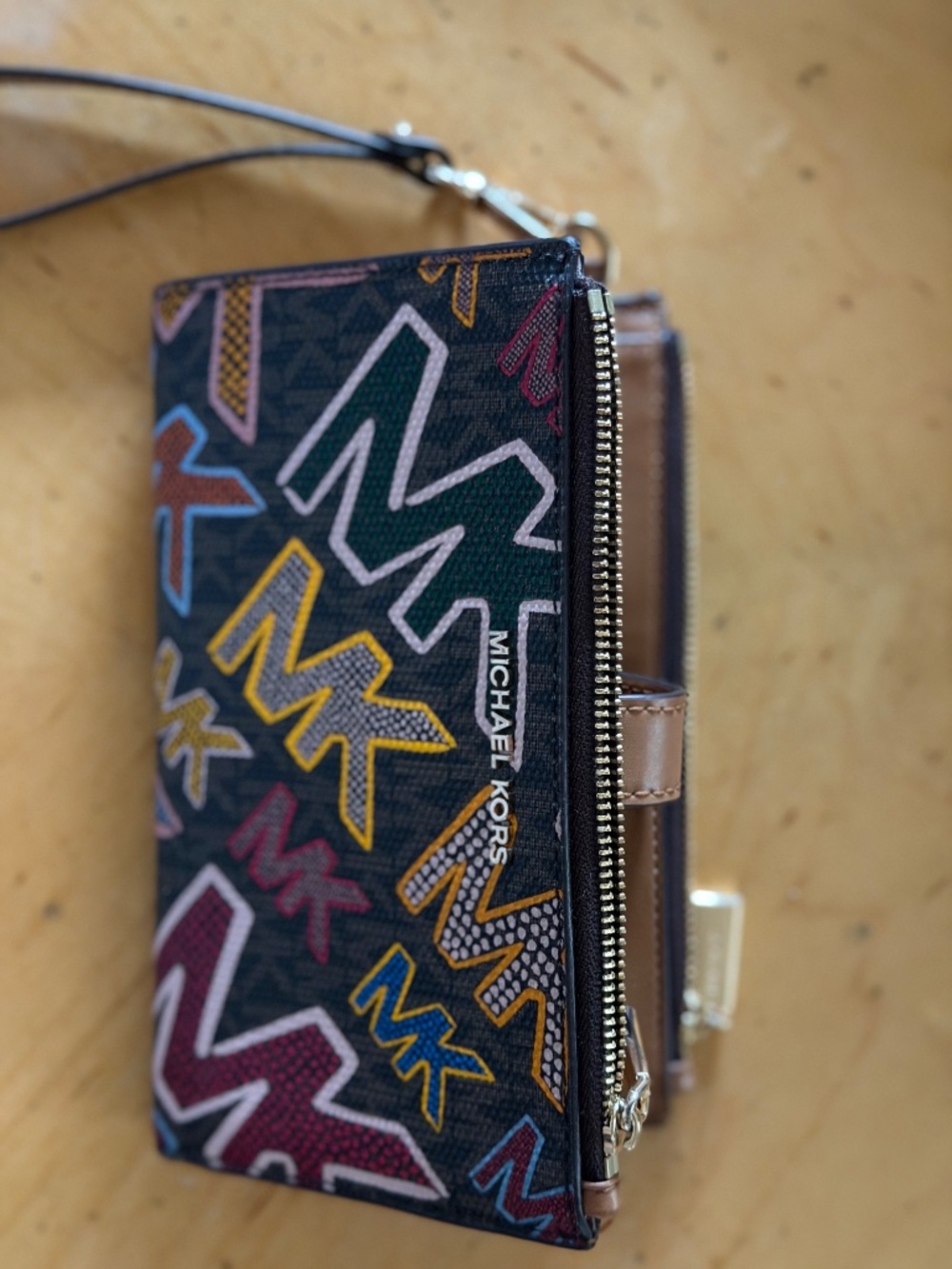 MK Jet Set Double Zip Wristlet Wallet & Phone Holder - Graphic Logo Brown Multi!